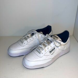 Like new Men’s Reebok Classic Club C 85 Shoes